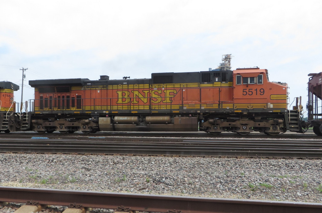 BNSF 5519